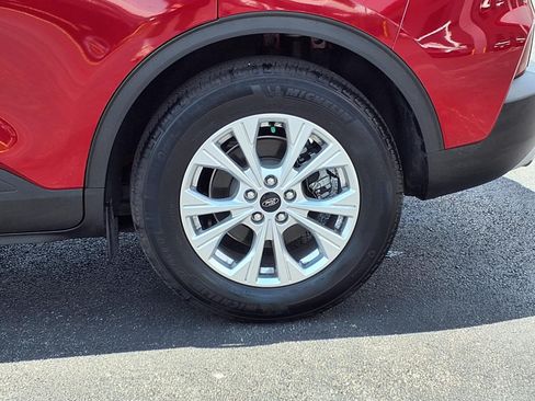 Certified 2025 Ford Escape Active FWD image 10