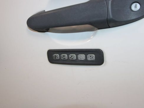 Used 2011 Ford Escape XLT w/ 201A Rapid Spec Order Code FWD image 34
