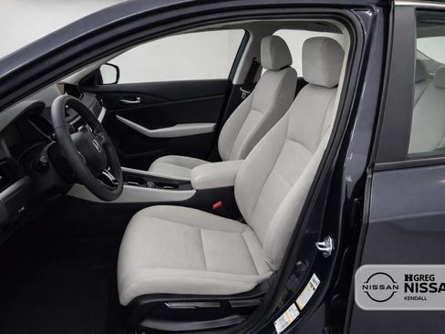 Used 2023 Honda Accord LX image 7