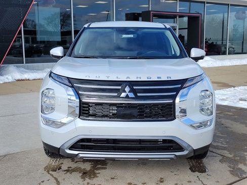 New 2026 Mitsubishi Outlander SE image 11