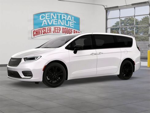 New 2026 Chrysler Pacifica Select image 2