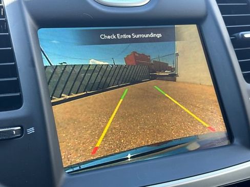 Used 2023 Chrysler 300 Touring RWD image 20