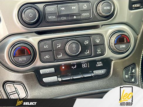 Used 2020 Chevrolet Tahoe Premier AWD/4WD image 16
