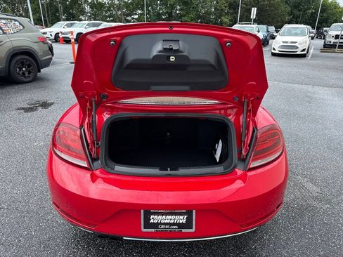 Used 2018 Volkswagen Beetle 2.0T Coast FWD image 12
