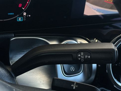 Certified 2026 Mercedes-Benz GLB 250 image 21