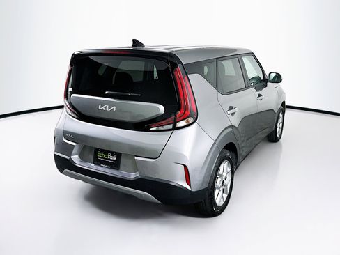Used 2025 Kia Soul LX w/ LX Technology Package image 9