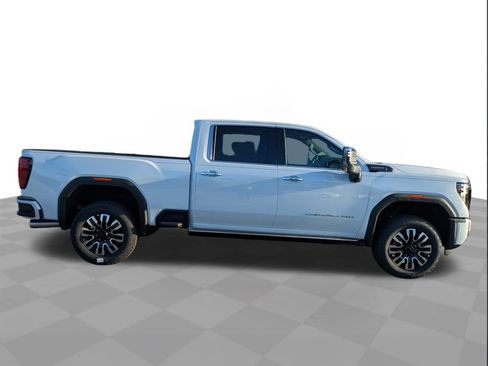 New 2026 GMC Sierra 2500 Denali Ultimate image 3