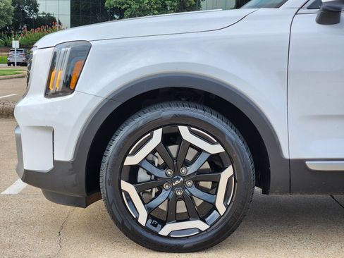 Used 2024 Kia Telluride S w/ S Sunroof Package AWD/4WD image 8