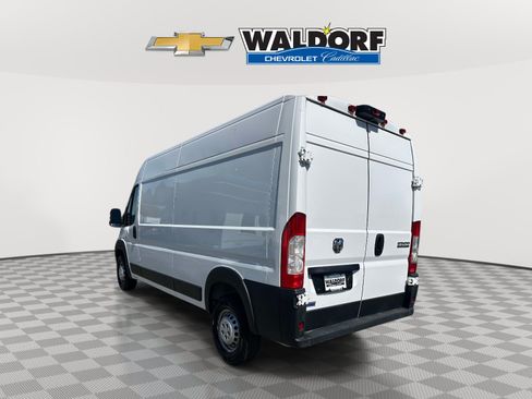 Used 2025 RAM ProMaster 2500 w/ Convenience Group FWD image 4