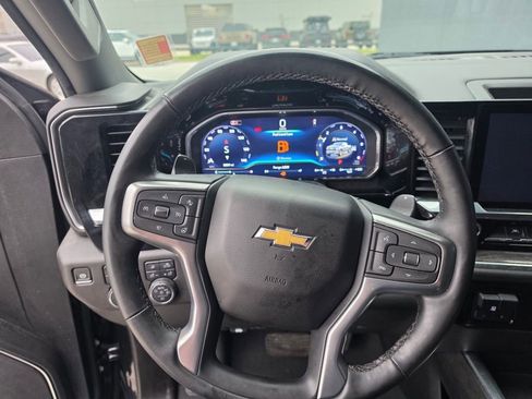 Used 2024 Chevrolet Silverado 1500 LTZ AWD/4WD image 11
