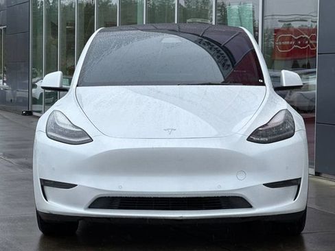 Used 2021 Tesla Model Y Long Range AWD/4WD image 8