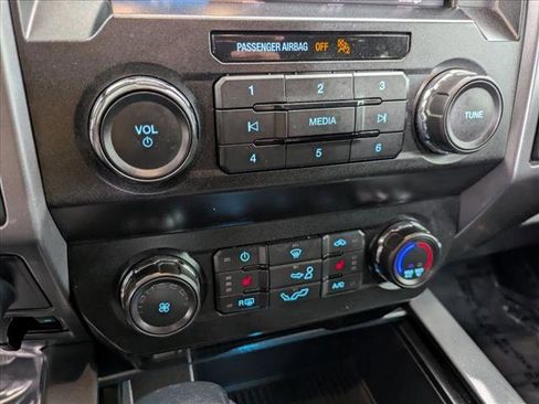 Used 2019 Ford F150 XLT w/ Equipment Group 302A Luxury AWD/4WD image 13