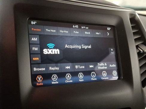 Used 2019 Jeep Cherokee Latitude Plus w/ Comfort/Convenience Group image 13