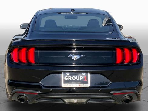 Used 2019 Ford Mustang Premium RWD image 5