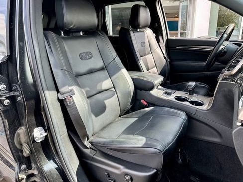Used 2014 Jeep Grand Cherokee Overland image 25