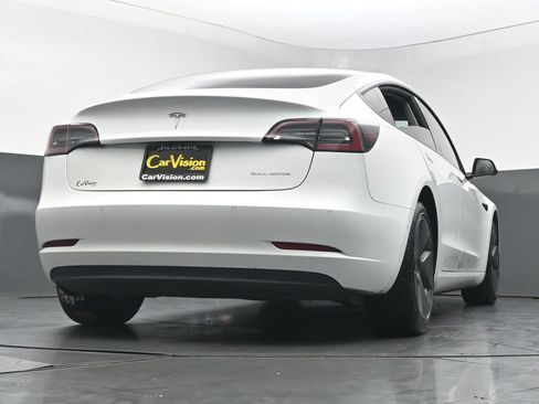 Used 2022 Tesla Model 3 Long Range AWD/4WD image 4