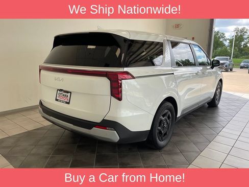 Used 2025 Kia Carnival FWD image 5