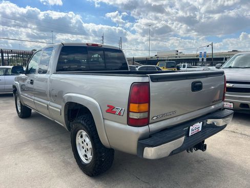 Used 2000 Chevrolet Silverado 1500 LS image 4