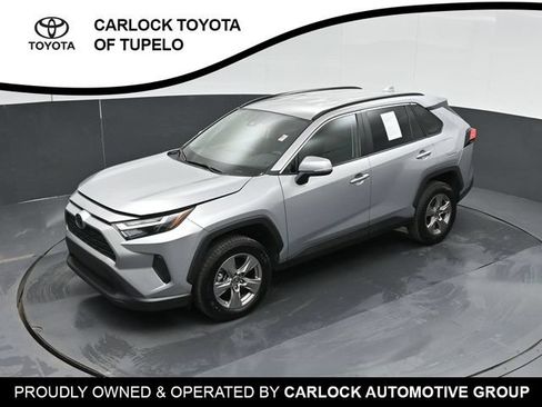 Used 2025 Toyota RAV4 XLE FWD image 50
