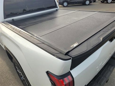 Used 2023 Toyota Tundra Platinum image 9