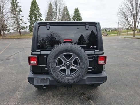 Used 2019 Jeep Wrangler Unlimited Sport S image 5