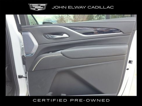 Certified 2024 Cadillac Escalade ESV V image 21
