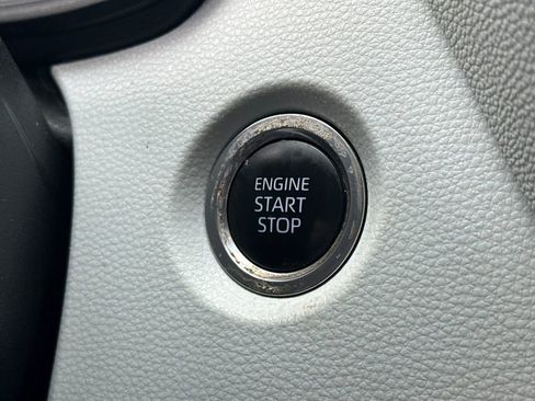 Used 2021 Toyota Corolla SE w/ Carpet Mat Package (TMS) image 20