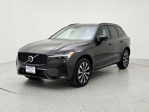 Used 2025 Volvo XC60 B5 Plus AWD/4WD image 1