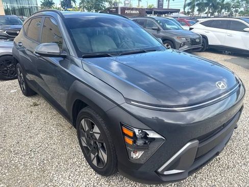 Used 2024 Hyundai Kona SEL FWD image 3