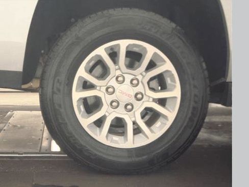 Used 2019 GMC Yukon XL SLT w/ Open Road Package image 28