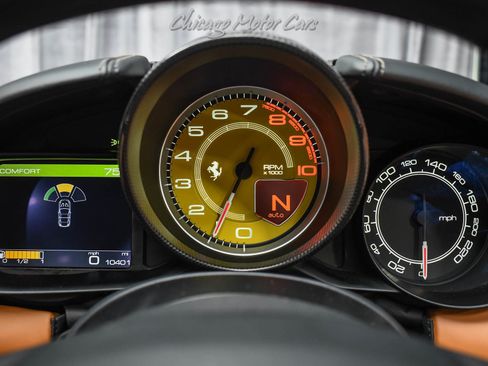 Used 2016 Ferrari California T RWD image 13
