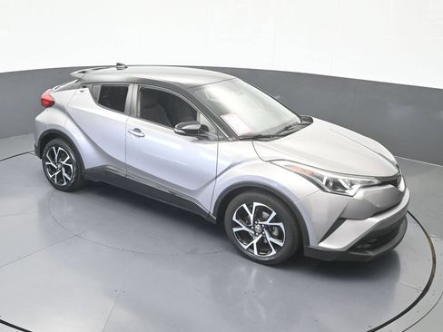 Used 2019 Toyota C-HR XLE FWD image 52