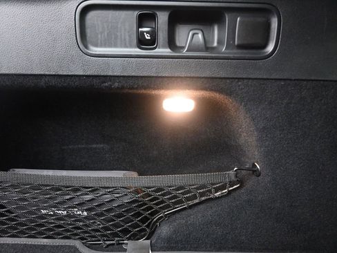 Used 2023 Mercedes-Benz GLC 300 4MATIC w/ Exclusive Trim Package image 25