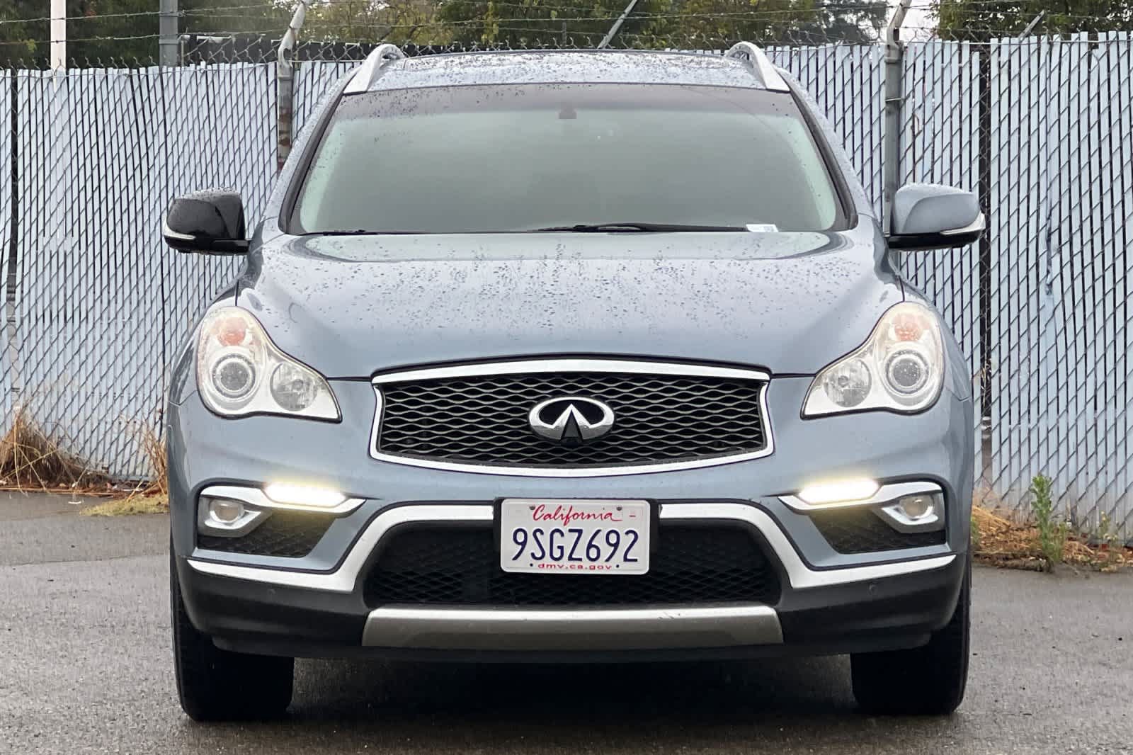 Used 2017 INFINITI QX50 2WD w/ Premium Plus Package image 8