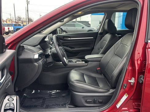 Used 2021 Nissan Altima 2.5 Platinum image 12