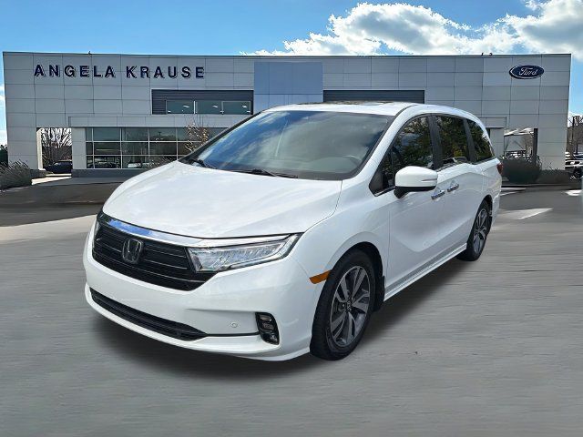 Used 2022 Honda Odyssey Touring image 3
