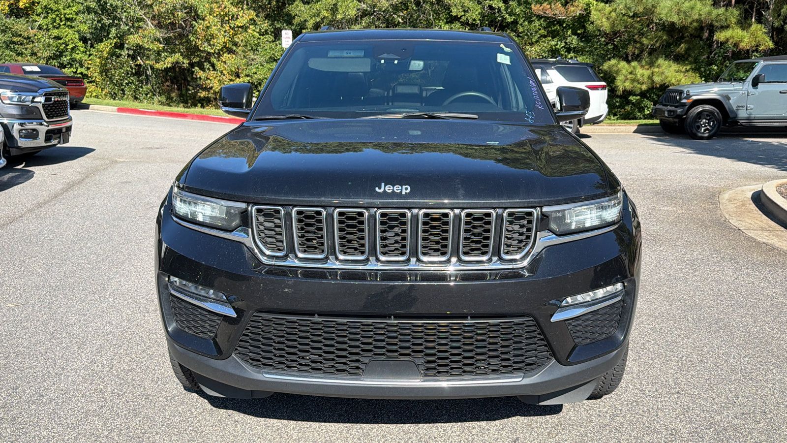 Used 2024 Jeep Grand Cherokee Limited 4xe AWD/4WD image 3