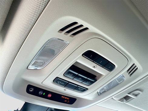 Used 2023 Buick Envision Avenir image 21