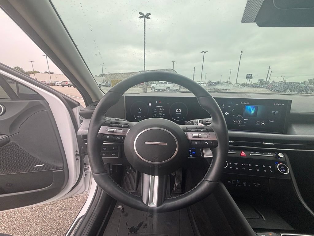 Used 2025 Hyundai Sonata Limited FWD image 19