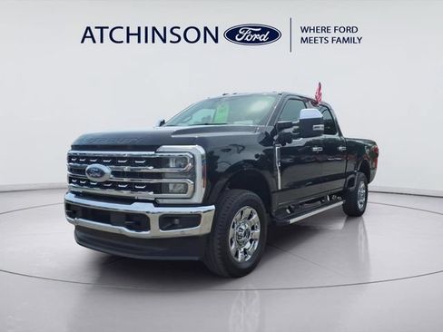 Used 2026 Ford F250 Lariat w/ Lariat Premium Package AWD/4WD image 1