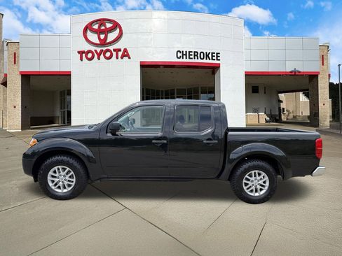 Used 2019 Nissan Frontier SV RWD image 8