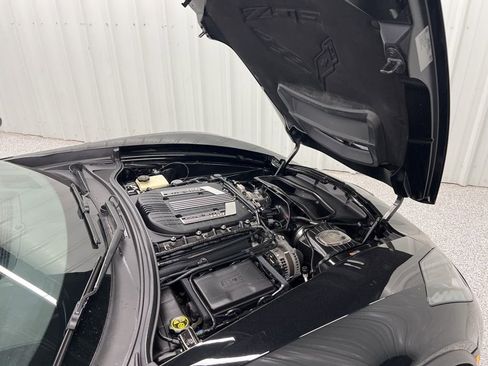 Used 2016 Chevrolet Corvette Z06 w/ 3LZ Preferred Equipment Group RWD image 11