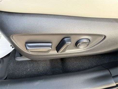 Used 2025 Toyota RAV4 Limited w/ Advanced Technology Package image 27