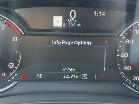 Used 2024 Cadillac XT6 Premium Luxury AWD/4WD image 6