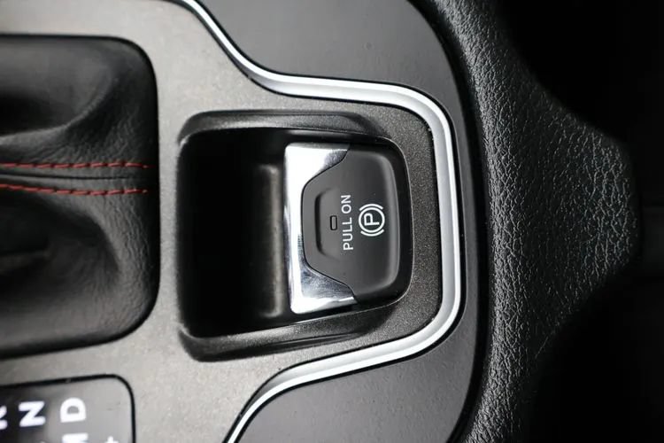 Used 2022 Jeep Cherokee Trailhawk w/ Premium Leather Package AWD/4WD image 35