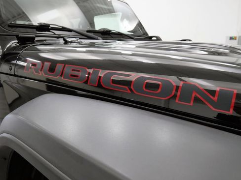 Used 2020 Jeep Gladiator Rubicon AWD/4WD image 10