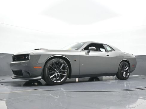 Used 2019 Dodge Challenger R/T Scat Pack w/ Shaker Package image 49