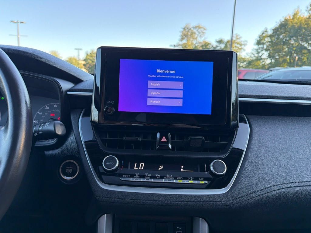 Certified 2023 Toyota Corolla Cross LE w/ Moonroof Package AWD/4WD image 26