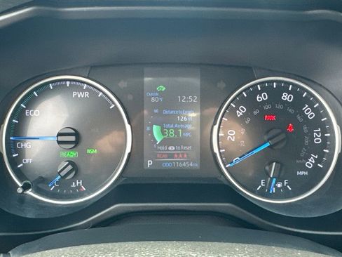 Used 2020 Toyota RAV4 XLE w/ Convenience Package image 25