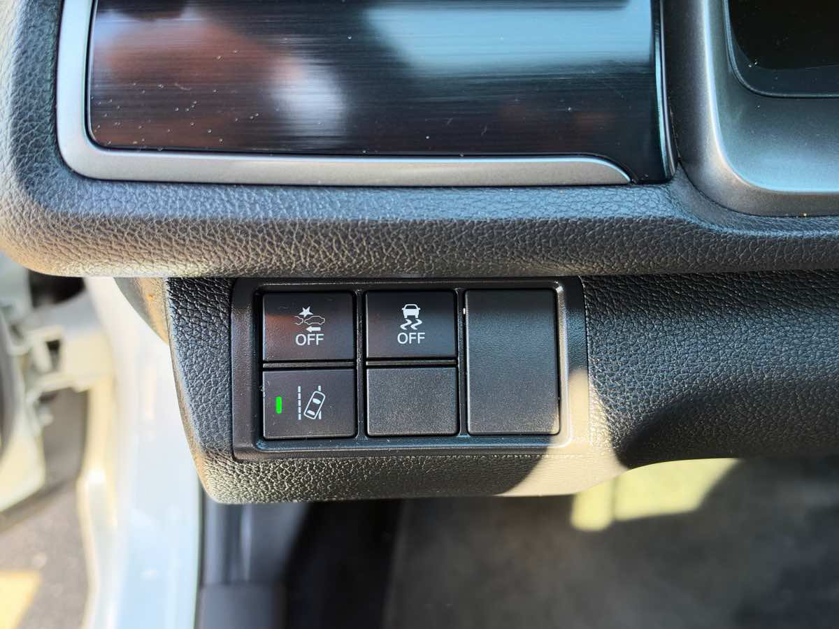 Used 2020 Honda Civic EX image 18